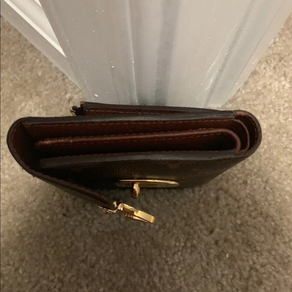 Louis Vuitton LV Koala wallet - Picture 8 of 9